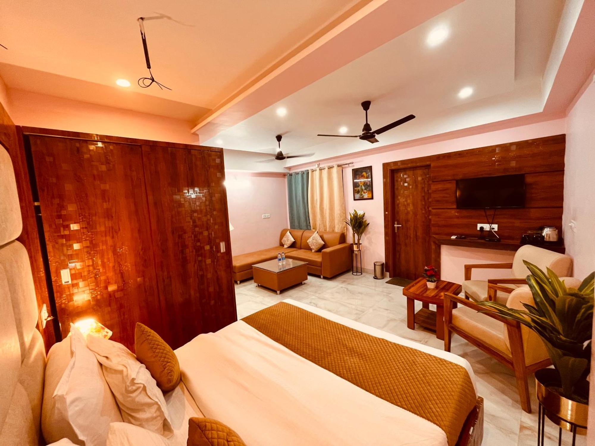 Hotel Golden Temple View By La Casa, Amritsar #Top Rated #Most Awarded #Swimming Pool #Prime Location #Luxury Rooms #Parking #Rooftop Cafe Exterior foto