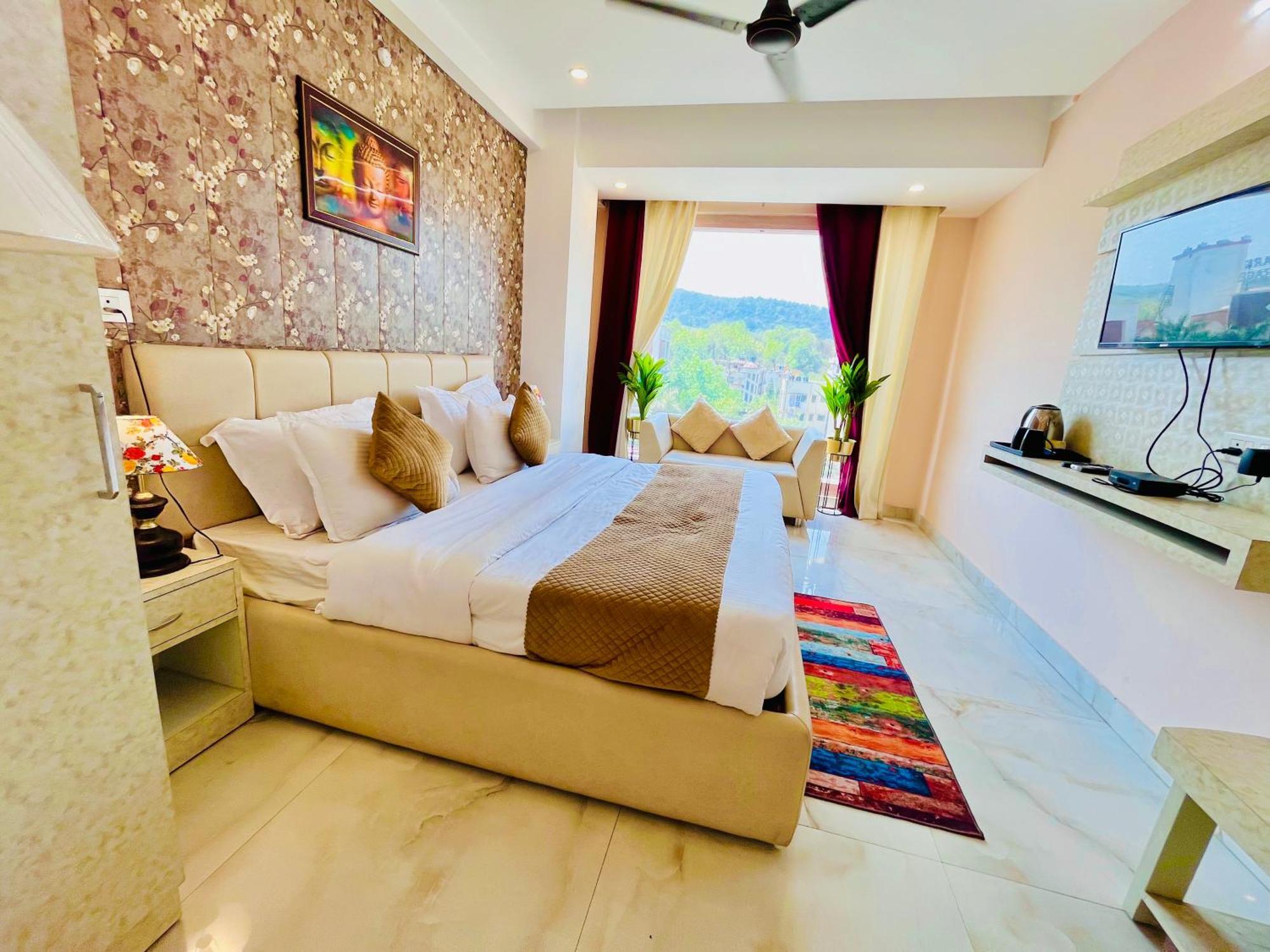 Hotel Golden Temple View By La Casa, Amritsar #Top Rated #Most Awarded #Swimming Pool #Prime Location #Luxury Rooms #Parking #Rooftop Cafe Exterior foto